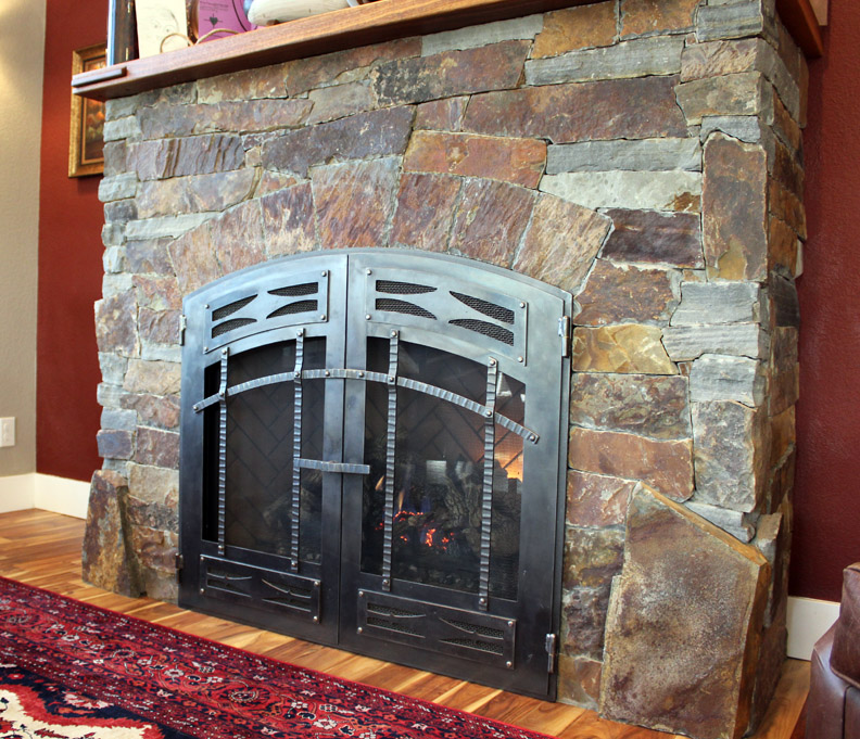 F2 Classic Fireplace Doors